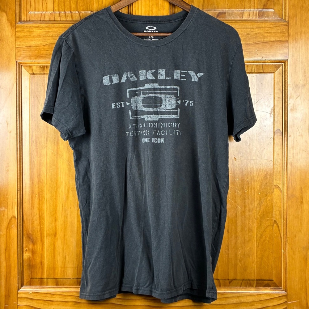 Oakley Mens Graphic T-Shirt Black Aquabiominicry Testing Facility L Gorpcore